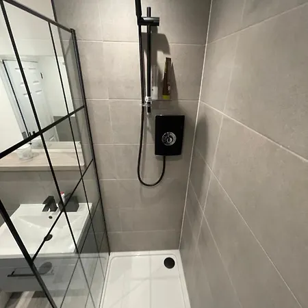 Modern Cosy 1 Bed Apartment Near City Centre~Double Bed~Parking Manchester Exterior photo